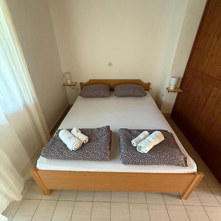 Blue Lagoon Studio Apartments Клек Екстериор снимка