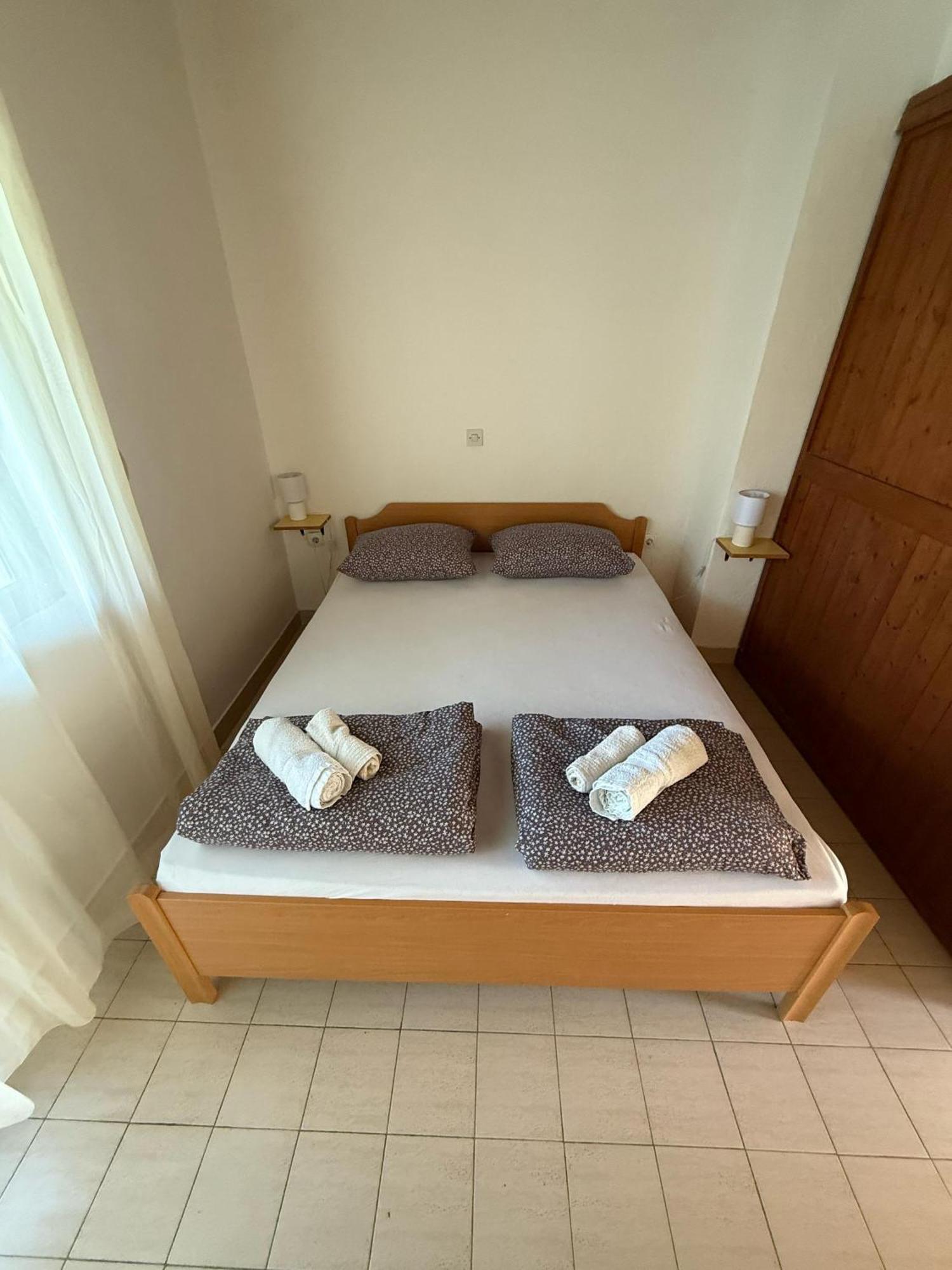 Blue Lagoon Studio Apartments Клек Екстериор снимка