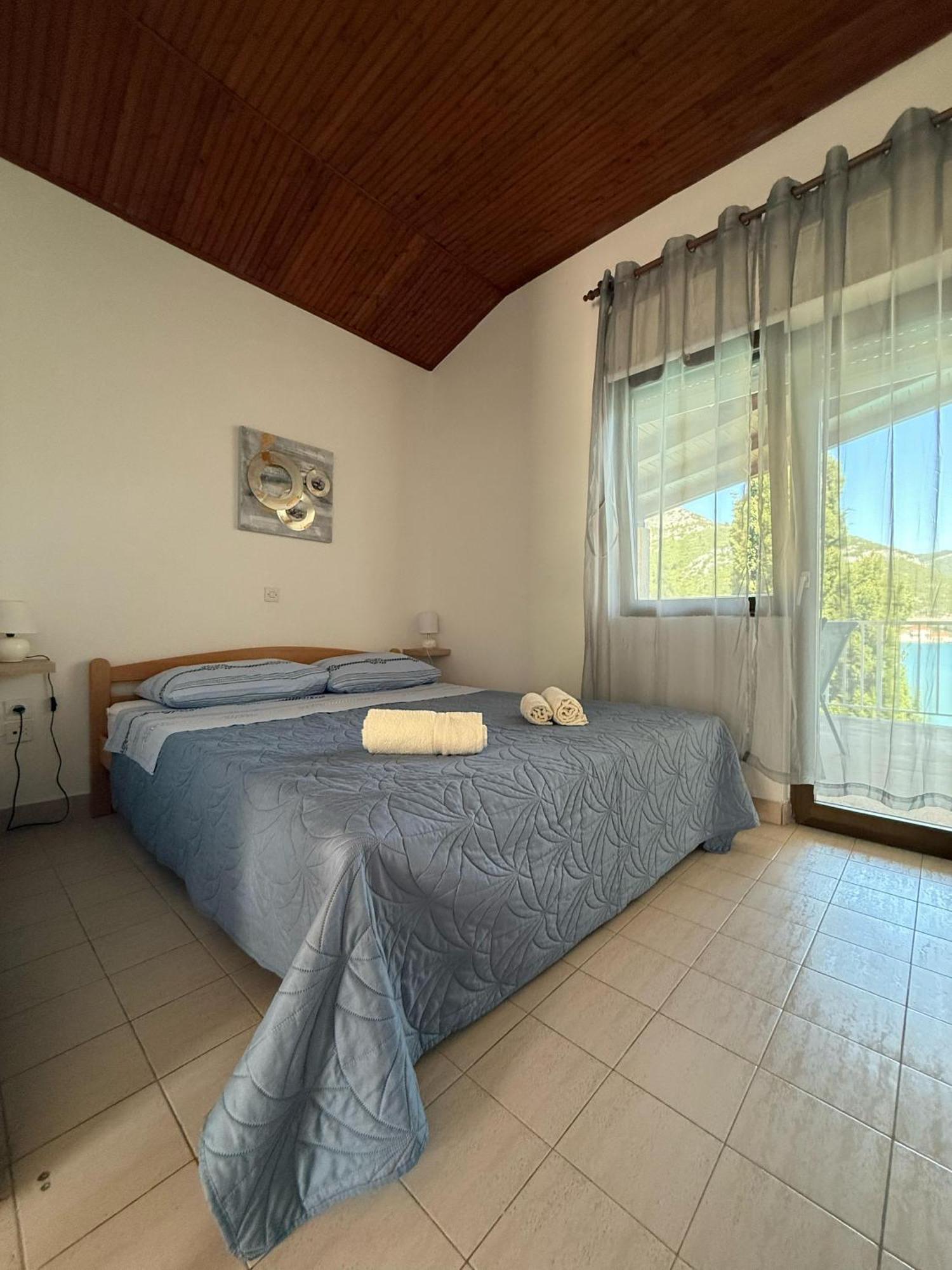 Blue Lagoon Studio Apartments Клек Екстериор снимка